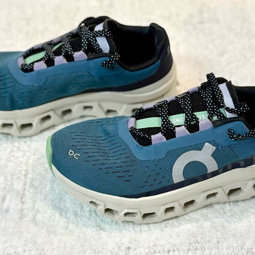On Running Womens CloudRunner 2 Sneakers